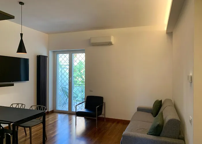 Apartment Nox Romana - Vatican - Modern With Cozy Balcony Rom